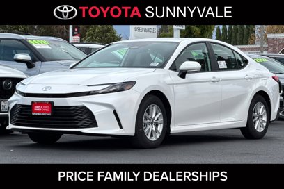 New 2025 Toyota Camry LE