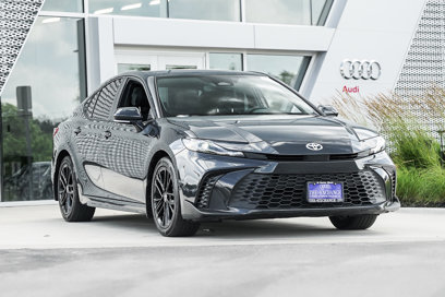 Used 2025 Toyota Camry SE