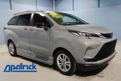 Used 2023 Toyota Sienna XSE