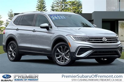 Used 2024 Volkswagen Tiguan SE