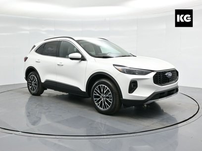 New 2025 Ford Escape SE w/ PHEV Premium Package