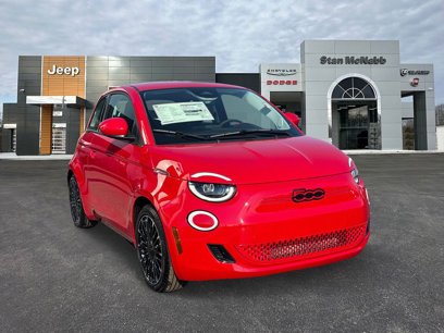 New 2024 FIAT 500 e (RED)
