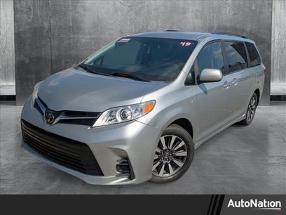 Used 2019 Toyota Sienna LE