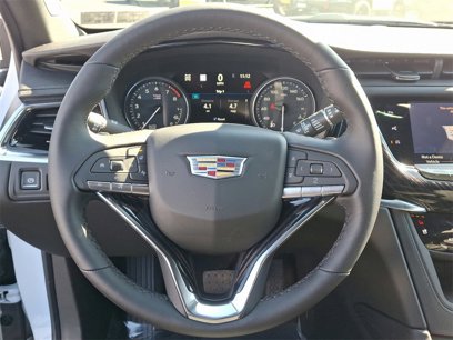 New 2025 Cadillac XT6 Premium Luxury w/ Technology Package