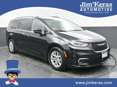 Used 2021 Chrysler Pacifica Touring-L