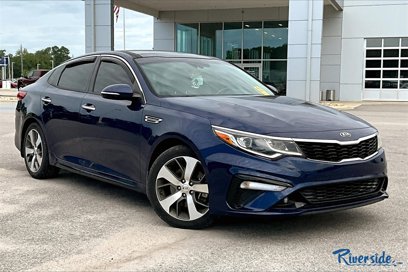 Used 2019 Kia Optima S w/ S Panoramic Sunroof Package