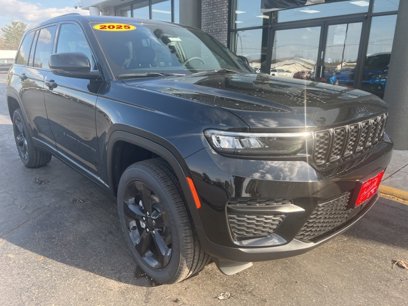 New 2025 Jeep Grand Cherokee Altitude