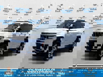 Used 2022 Jeep Grand Cherokee L Laredo w/ Luxury Tech Group I