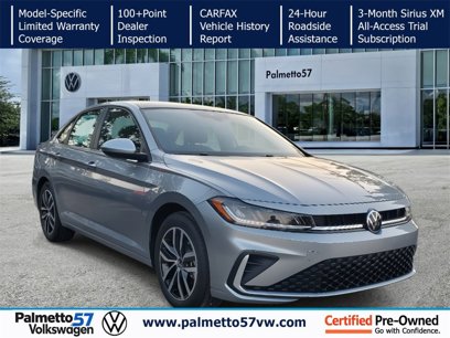 Used 2025 Volkswagen Jetta SE w/ Sunroof Package