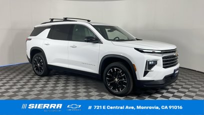 New 2025 Chevrolet Traverse LT w/ Enhanced Driving Package
