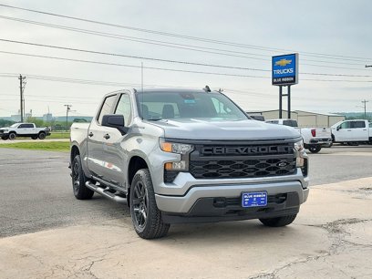 New 2025 Chevrolet Silverado 1500 Custom w/ Turbomax Blackout Package