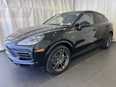 Certified 2022 Porsche Cayenne Platinum Edition