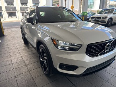 Used 2021 Volvo XC40 T5 R-Design w/ Advanced Package