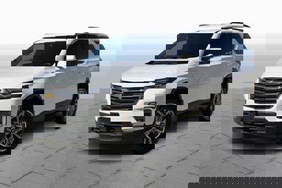 Used 2023 Chevrolet Traverse LT