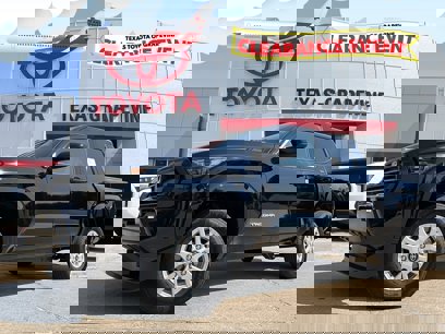 New 2025 Toyota Tacoma SR5
