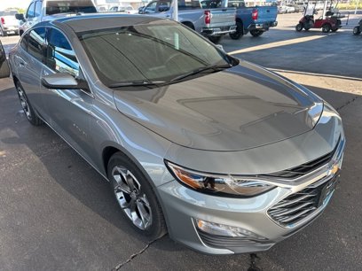 Used 2025 Chevrolet Malibu LT