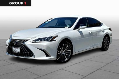 Used 2024 Lexus ES 350 w/ Premium Package
