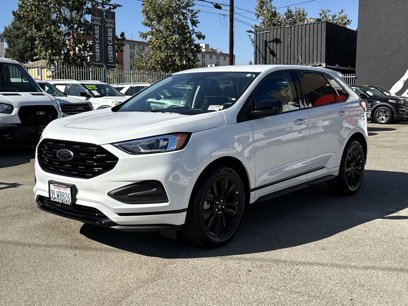 New 2024 Ford Edge SE w/ Black Appearance Package