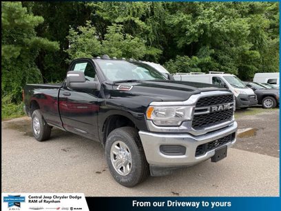 New 2024 RAM 2500 Tradesman w/ Chrome Appearance Group