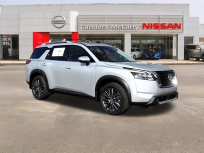 New 2025 Nissan Pathfinder SL w/ SL Premium Package