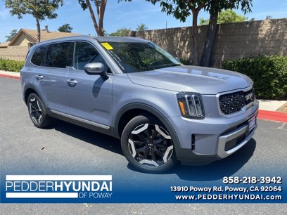 Used 2023 Kia Telluride EX w/ EX Captain's Chair Package