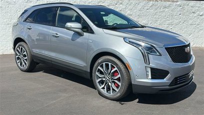New 2025 Cadillac XT5 Sportv w/ Technology Package