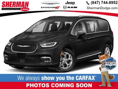 Used 2023 Chrysler Pacifica Touring-L