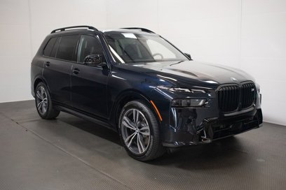 New 2025 BMW X7 M60i