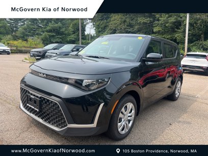New 2025 Kia Soul LX