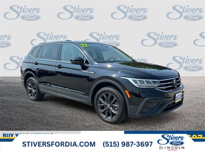 Used 2022 Volkswagen Tiguan SE w/ Panoramic Sunroof Package