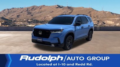Certified 2025 Honda Pilot TrailSport