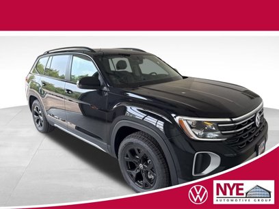 New 2025 Volkswagen Atlas Peak Edition SE