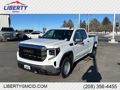 New 2025 GMC Sierra 1500 Pro w/ Convenience Package