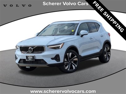 New 2025 Volvo XC40 B5 Ultra w/ Climate Package