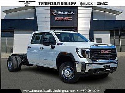 New 2024 GMC Sierra 3500 Pro w/ Fleet Convenience Package