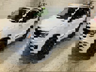 Used 2018 Jeep Grand Cherokee Laredo