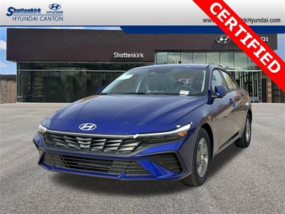 Used 2025 Hyundai Elantra SE