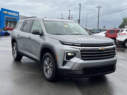 New 2025 Chevrolet Traverse LT