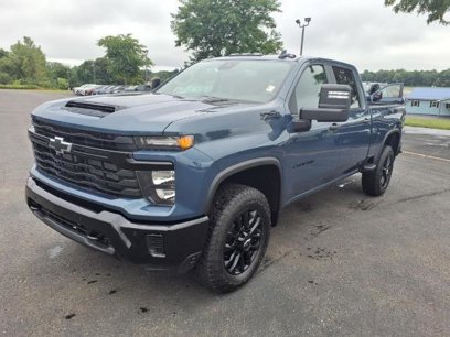 New 2025 Chevrolet Silverado 2500 Custom w/ Custom Value Package