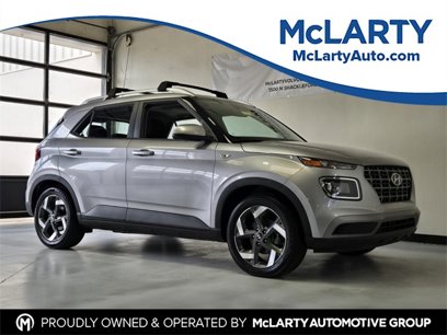 Used 2023 Hyundai Venue SEL w/ Cargo Package