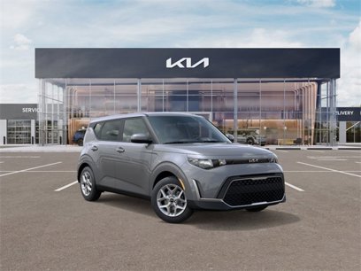 New 2025 Kia Soul LX