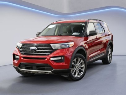 Certified 2022 Ford Explorer XLT w/ Equipment Group 202A