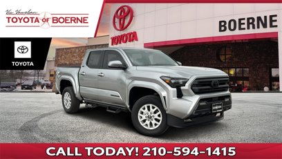 New 2025 Toyota Tacoma SR5