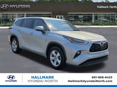 Used 2021 Toyota Highlander LE