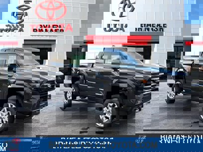New 2025 Toyota Tacoma SR5