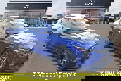 New 2025 Kia K4 LXS