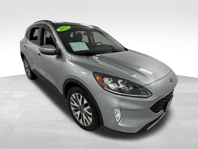 Used 2022 Ford Escape Titanium w/ Class II Trailer Tow Package
