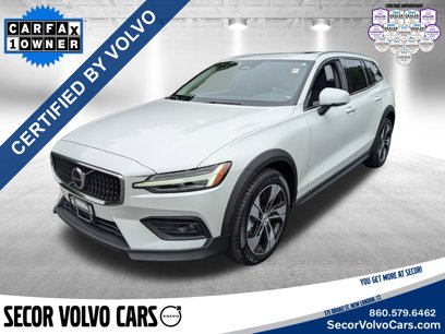 Used 2024 Volvo V60 B5 Cross Country Plus