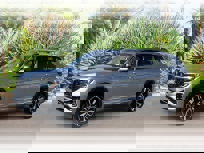 New 2025 Volkswagen Atlas SEL Premium R-Line