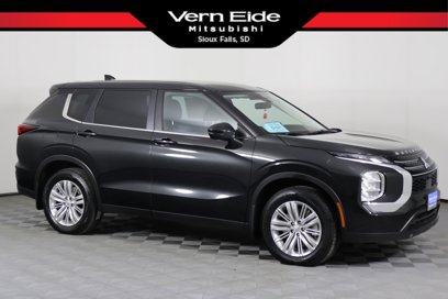 Used 2023 Mitsubishi Outlander ES